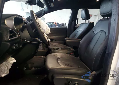 2025 Chrysler Voyager Lx z USA, uszkodzony, nr VIN 2C4RC1CGXSR519109